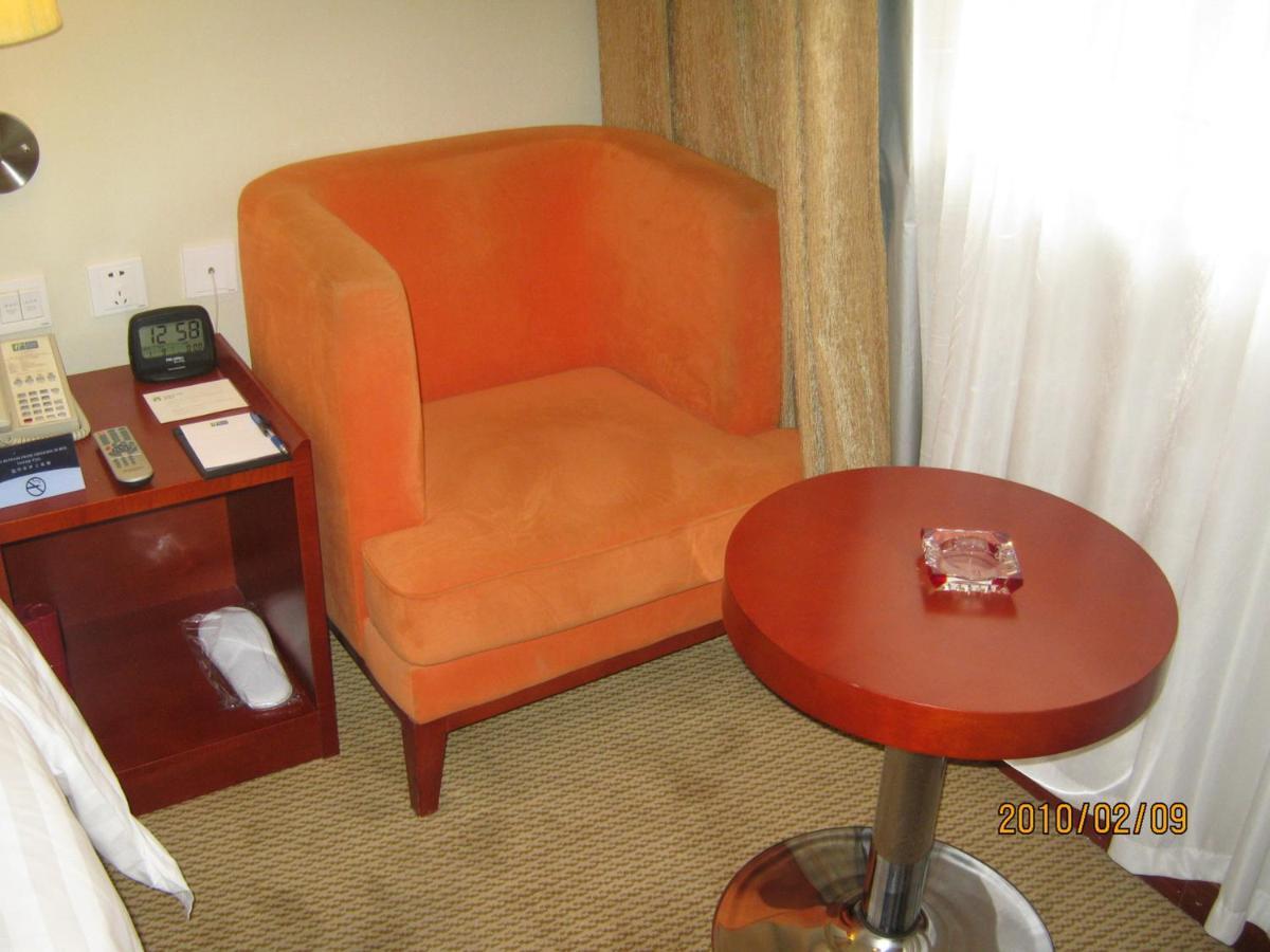 Holiday Inn Express Tianjin Dongli, An Ihg Hotel Zewnętrze zdjęcie